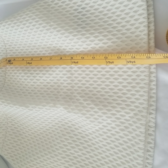 EXPRESS White Miniskirt,Brand new, Size 0. - Picture 10 of 10